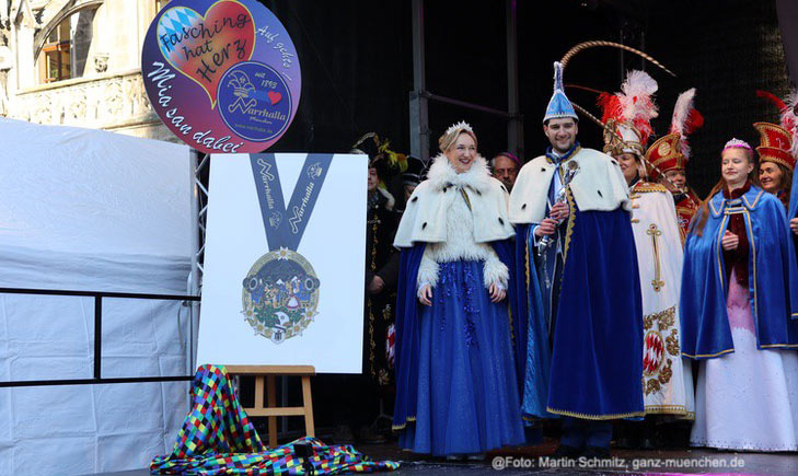 Prinzessin Samatha I. und Prinz Stephan I. im Rahmen der Inthronisation am 03.01.2026 auf dem Marienplatz (&copy;Foto: Martin Schmitz) 